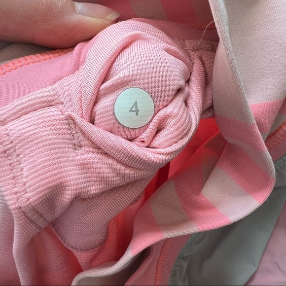 Lululemon Crossover Waistband Shorts - Picture 7 of 8